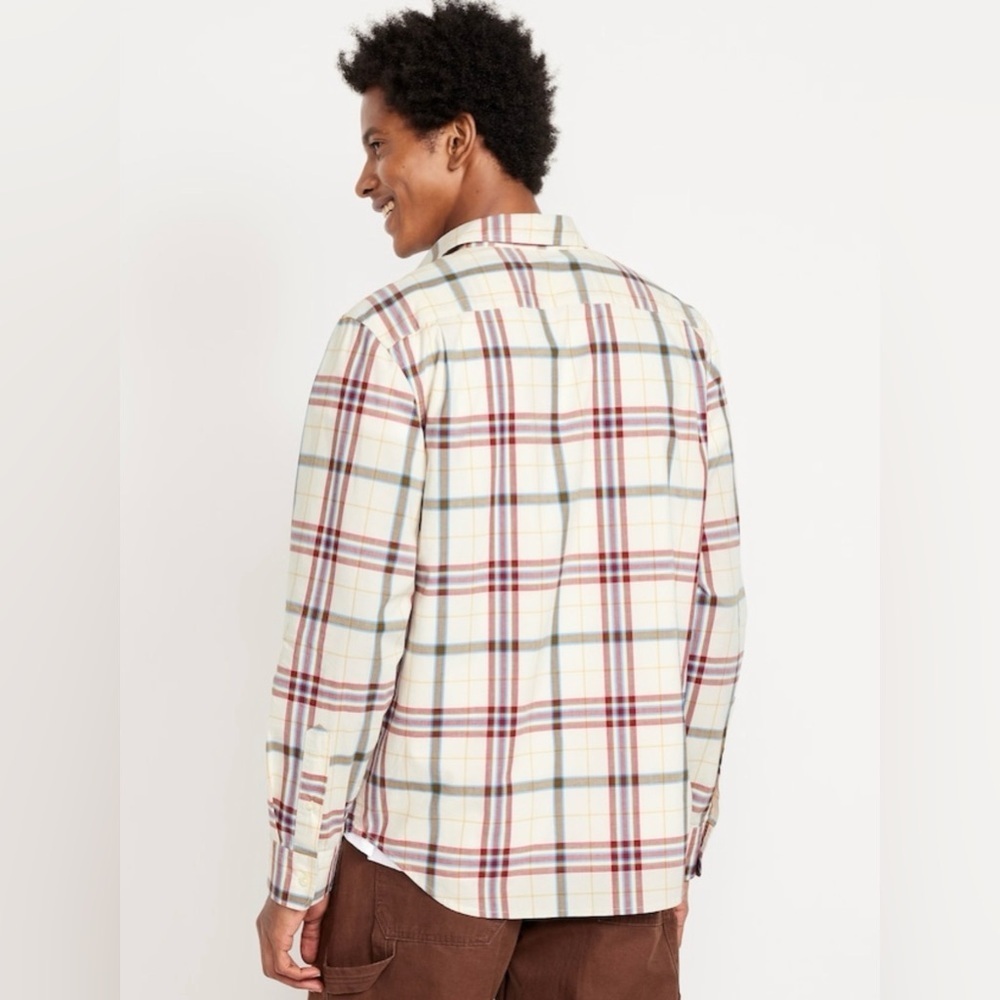 Men's Sz S  Red Plaid Long Sleeved Button Down Shirt by Old Navy Classic Fit - Picture 2 of 10
